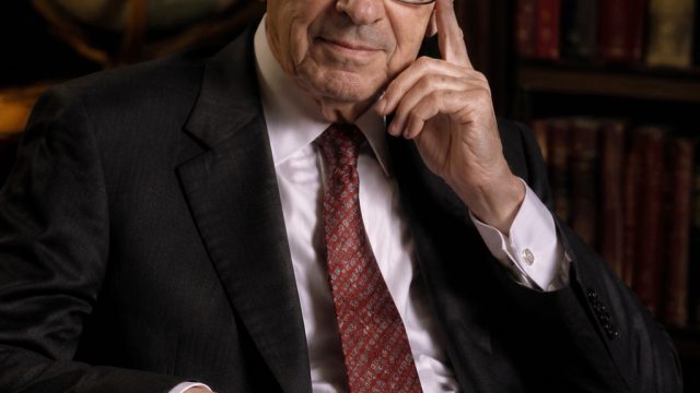 Reflecting on Alan Greenspan's Legacy in Finance and Economics