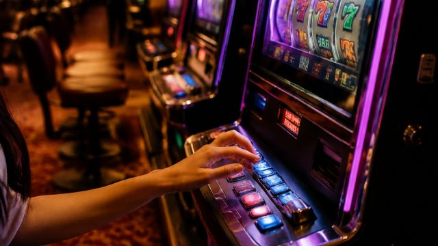 Exploring the Rise of Online Casinos and