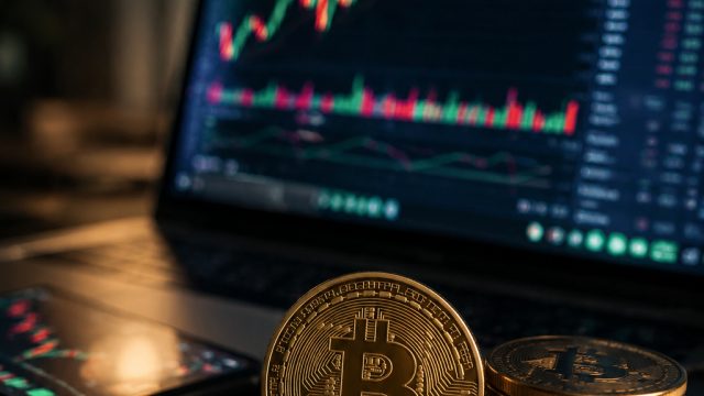 Mastering Crypto Investment: Key Timing Trends to Watch Now