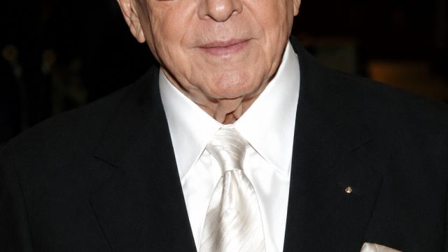 Music Legend Clive Davis Passes Away at 