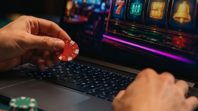 Exploring the Latest Trends in Online Ca