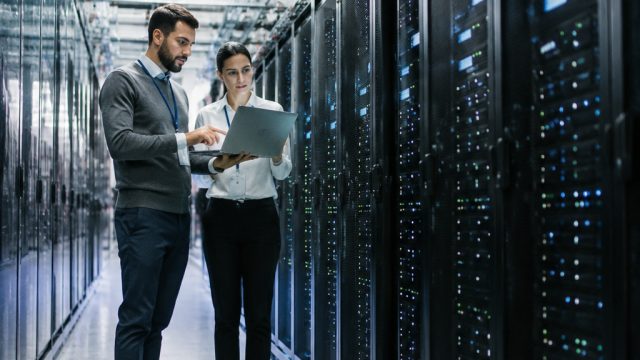 Tech Giants Drive Surge in Data Center L